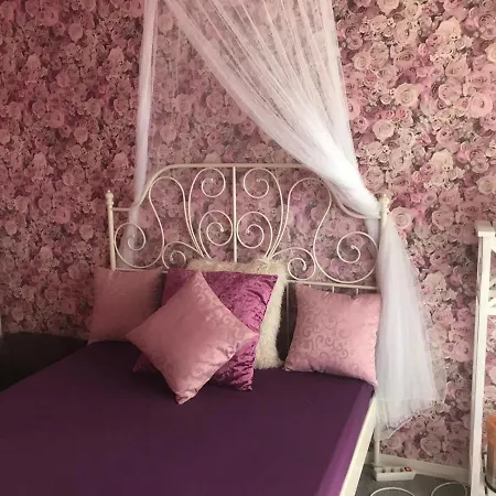 Bed and breakfast Julies-villa